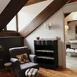 Hotel De 2*