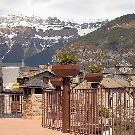 Hotel De 2*