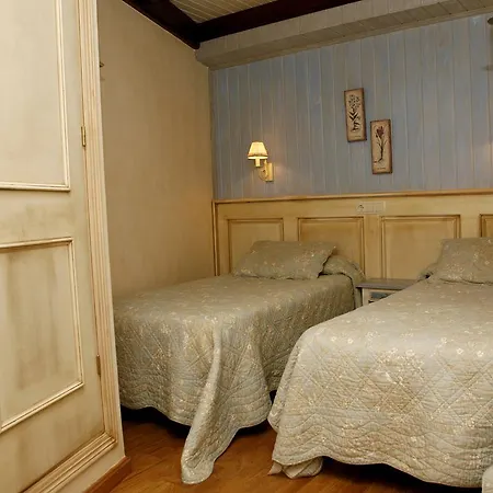 Hotel De 2*