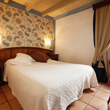 De Hotel 2*